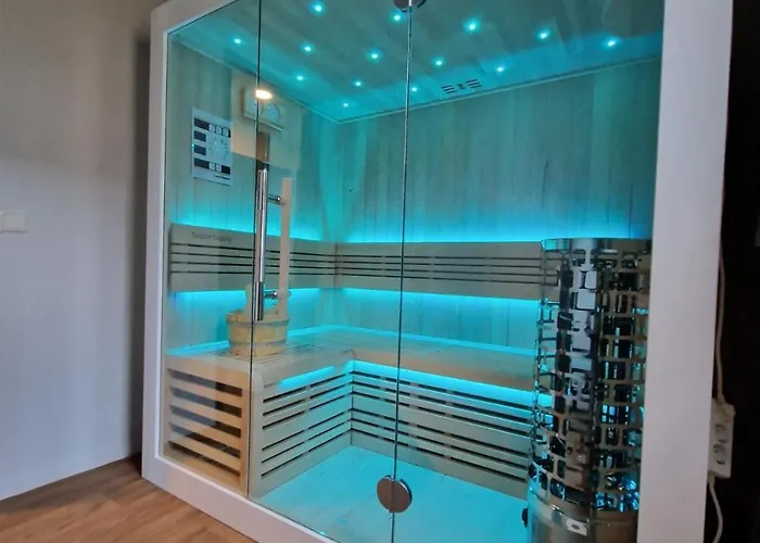 Luxe - Sauna - - *